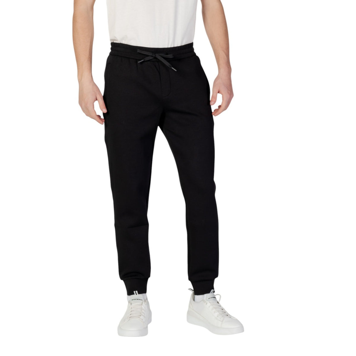 Armani Exchange — Herrenhose XM000373 schwarz