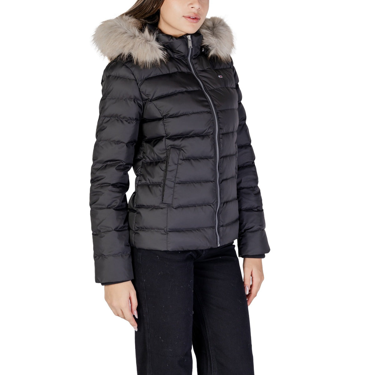 Tommy Jeans — Zwarte damesjas met capuchon — afbeelding 3