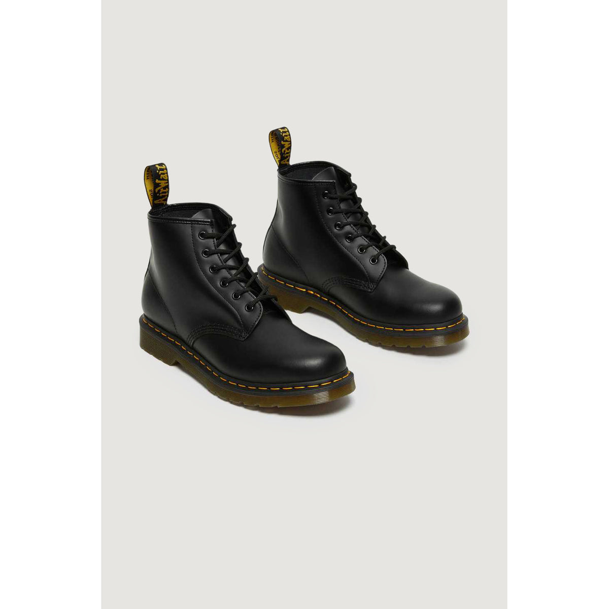 Dr. Martens — Bottes réf. 26230001 en cuir homme — vue 3