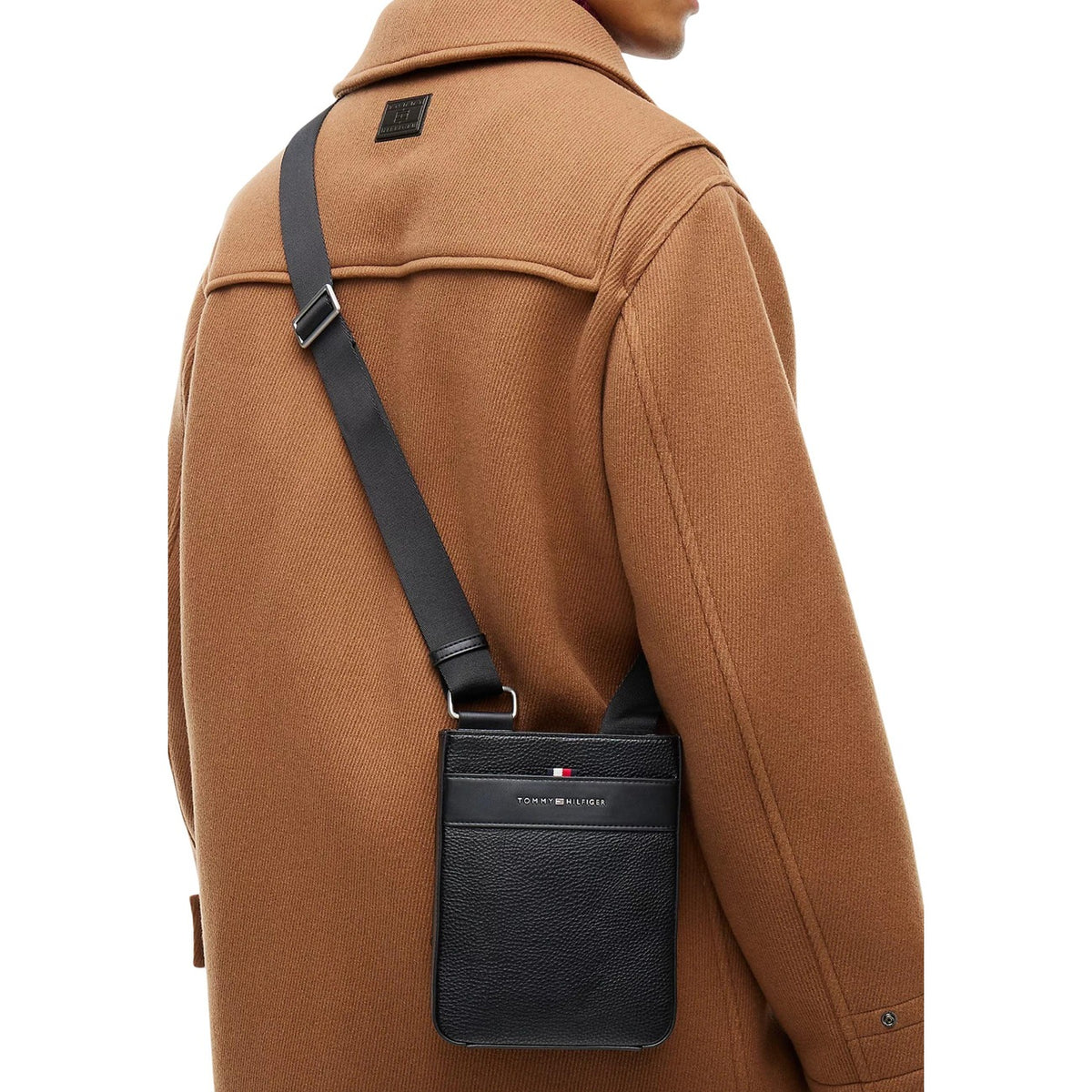 Tommy Hilfiger — Sac bandoulière Central Mini Crossover noir homme — vue 2