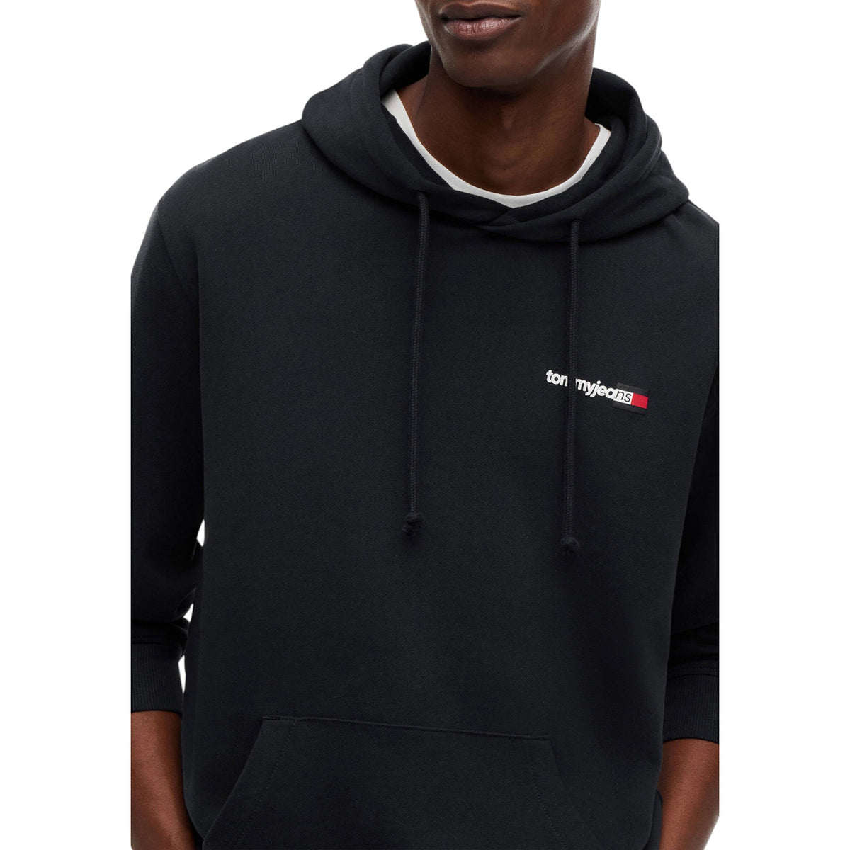 Tommy Jeans — Zwarte sweater van biologisch katoen voor heren — afbeelding 3