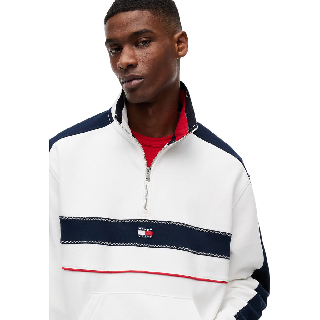 Tommy Jeans — Gestreifter weißer Zip-Hoodie für Herren — Ansicht 3