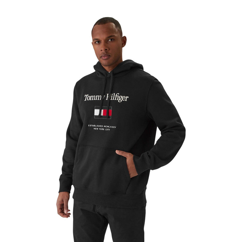 Tommy Hilfiger — Men’s black sweatshirt
