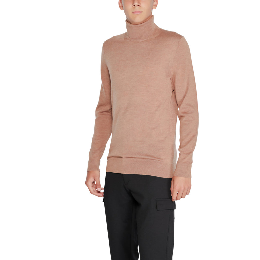 Calvin Klein — Beiger Herrenpullover aus Wolle mit Stehkragen — Ansicht 3