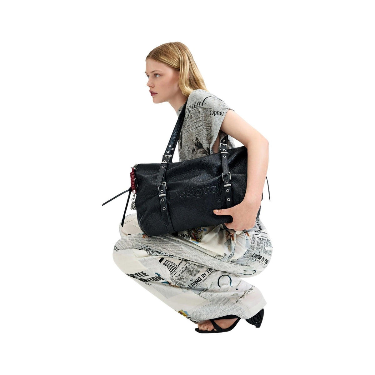 Desigual — Damentasche Half Logo Lanuza schwarz — Ansicht 2