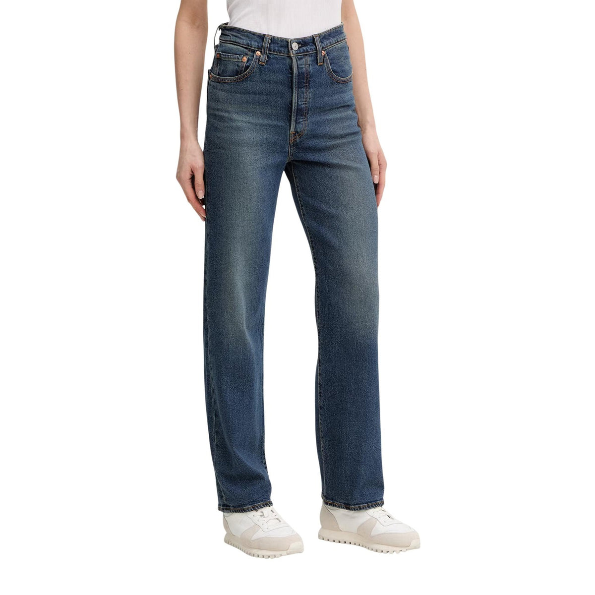 Levi’s — Women’s blue stretch straight jeans