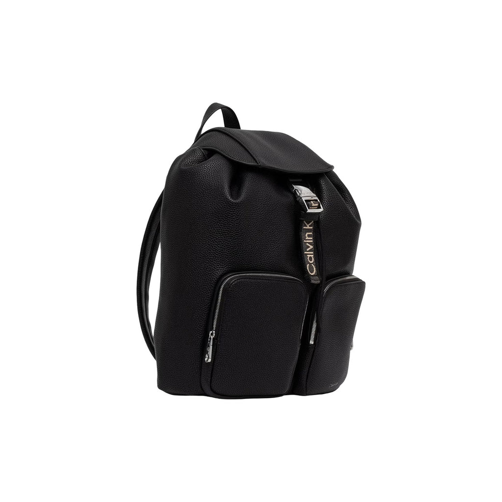 Calvin Klein — Sac noir réf. WEBBING STRAP FLAP B?ACKPACK femme — vue 2