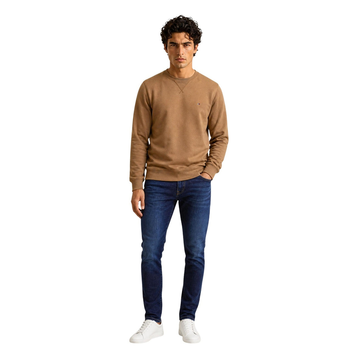 Tommy Hilfiger — Men's Essential Seasonal Fleece round neck sweatshirt — view 2