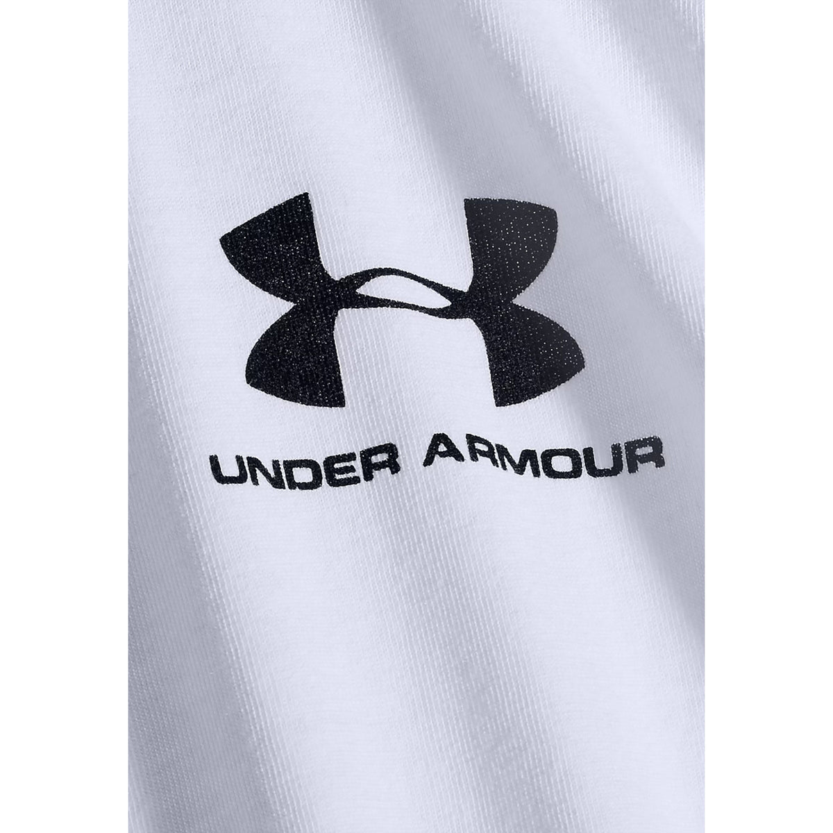 Under Armour — Sportstyle Left Chest long-sleeved t-shirt for men in white — view 3