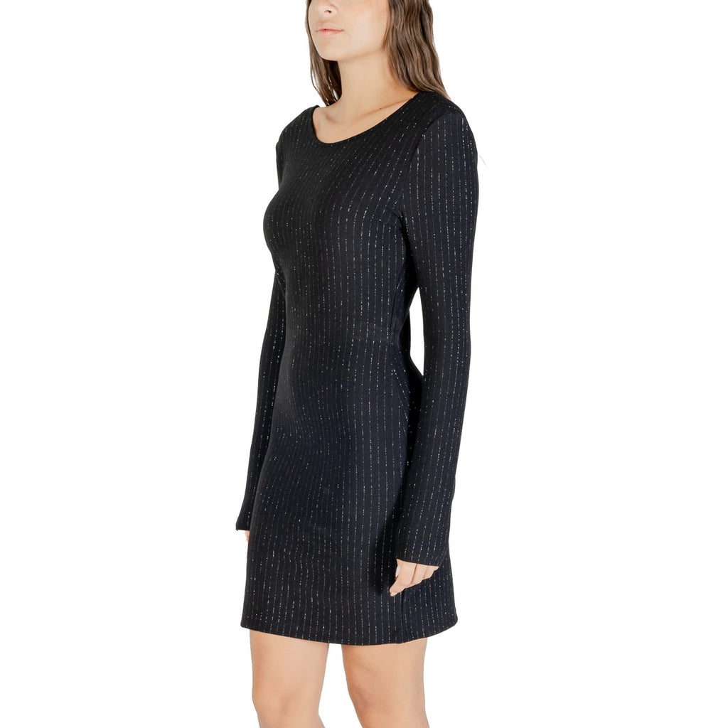 Jacqueline de Yong — jurk 15359902 rond hals zwart voor dames — afbeelding 4