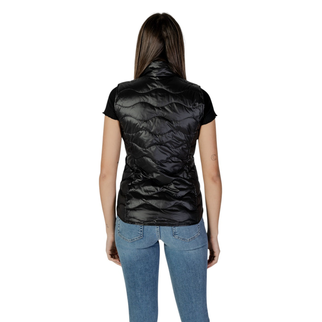 Blauer — Women’s black Venice quilted vest — view 4