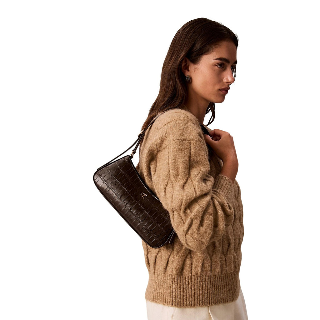 Calvin Klein — CK Croc Small damesschoudertas — bruin — afbeelding 2