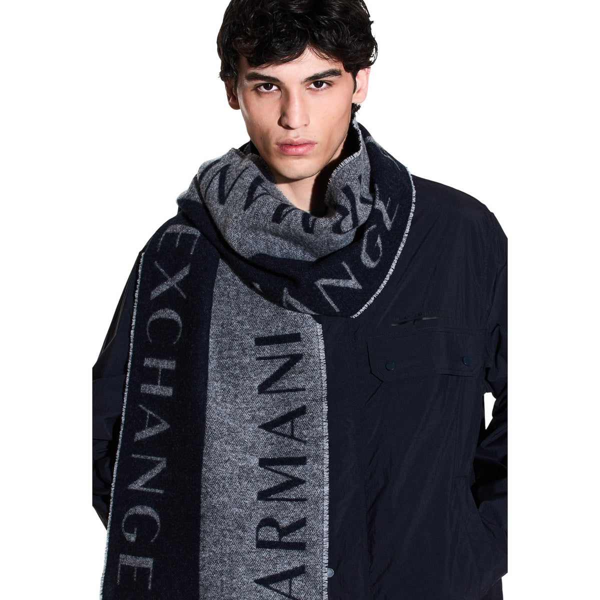 Armani Exchange — Grijze wollen AX-logo sjaal voor heren — afbeelding 2