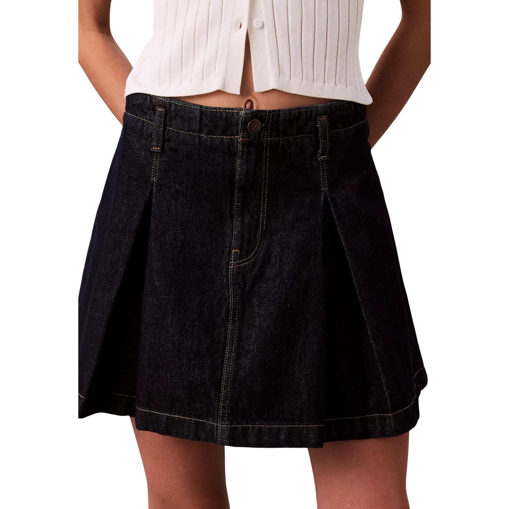 Calvin Klein Jeans — Zwarte rok LV047C717G voor dames — afbeelding 4