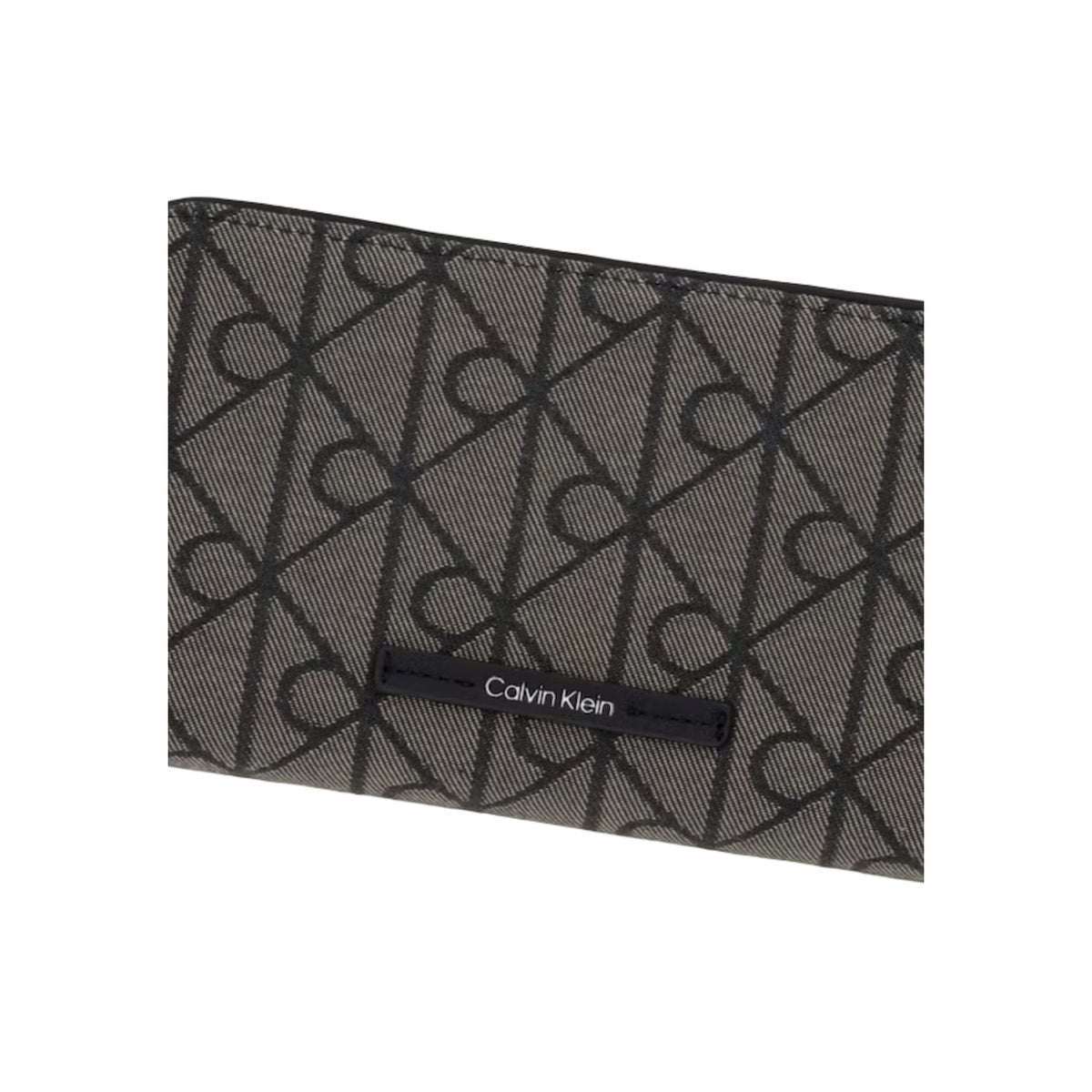 Calvin Klein — Portefeuille noir réf. EMBLEM AOP JCQRD PASSPORT WALLET femme — vue 4