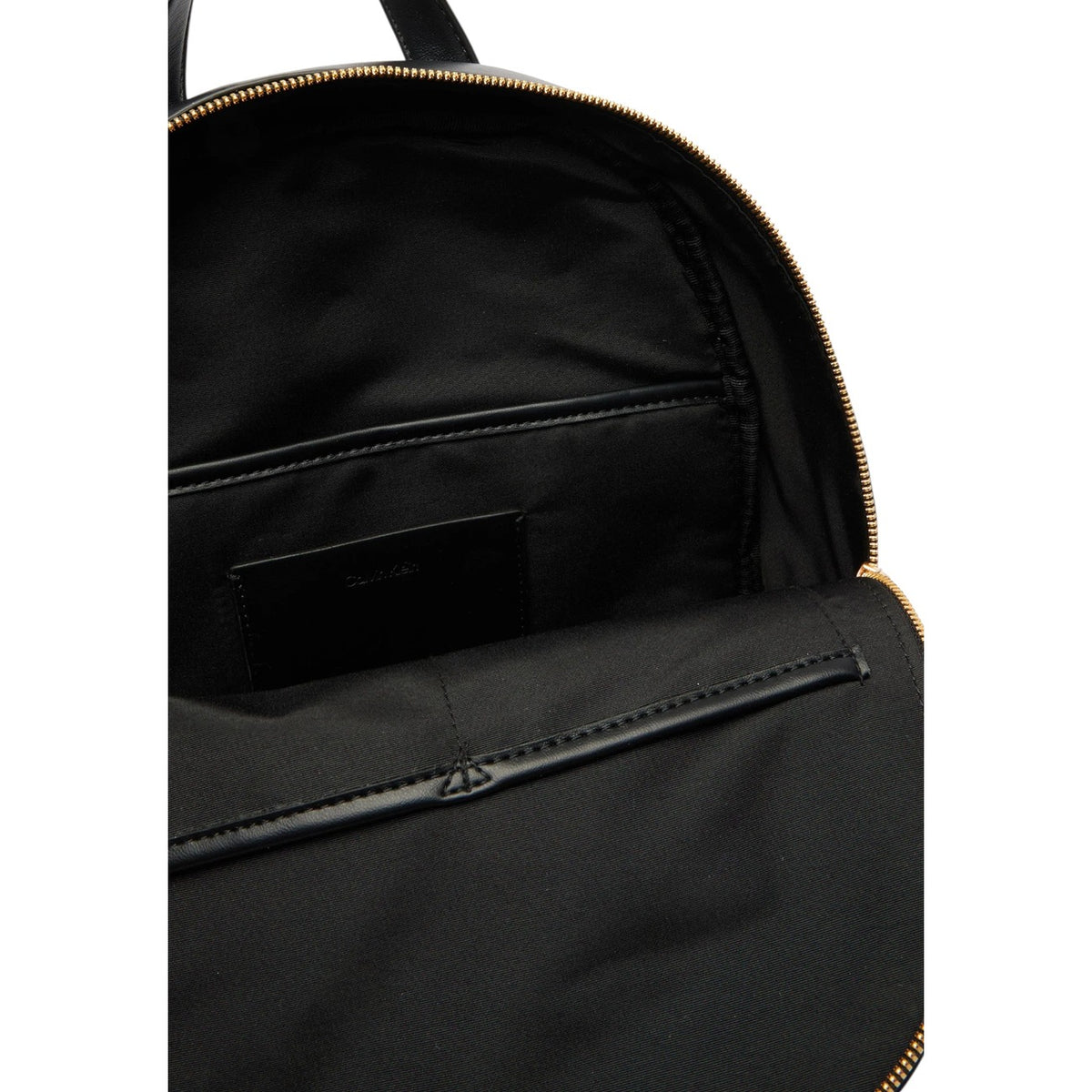 Calvin Klein — Sac noir réf. BOLD CK BACKPACK femme — vue 4