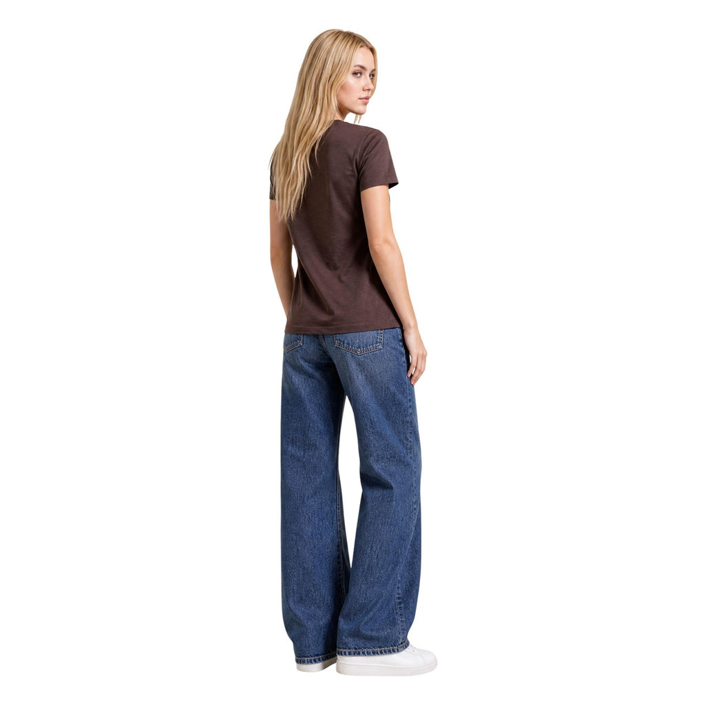 Levi’s — Women’s brown classic collar t-shirt — view 2