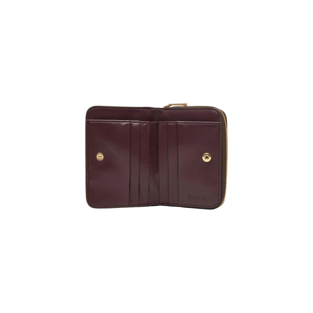 Calvin Klein — CK Croc Medium Flap damesportemonnee — bruin — afbeelding 3
