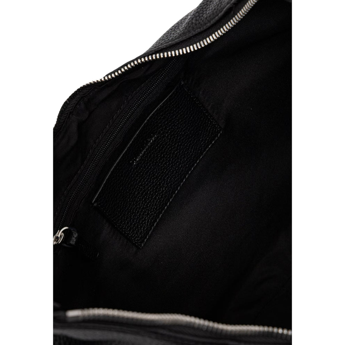 Calvin Klein — Sac noir réf. ENGRAVED HW MEDIUM SHOULDER BAG femme — vue 5