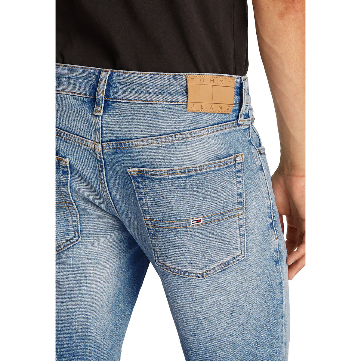 Tommy Jeans — Bermuda DM0DM20954 bleu azur homme — vue 4