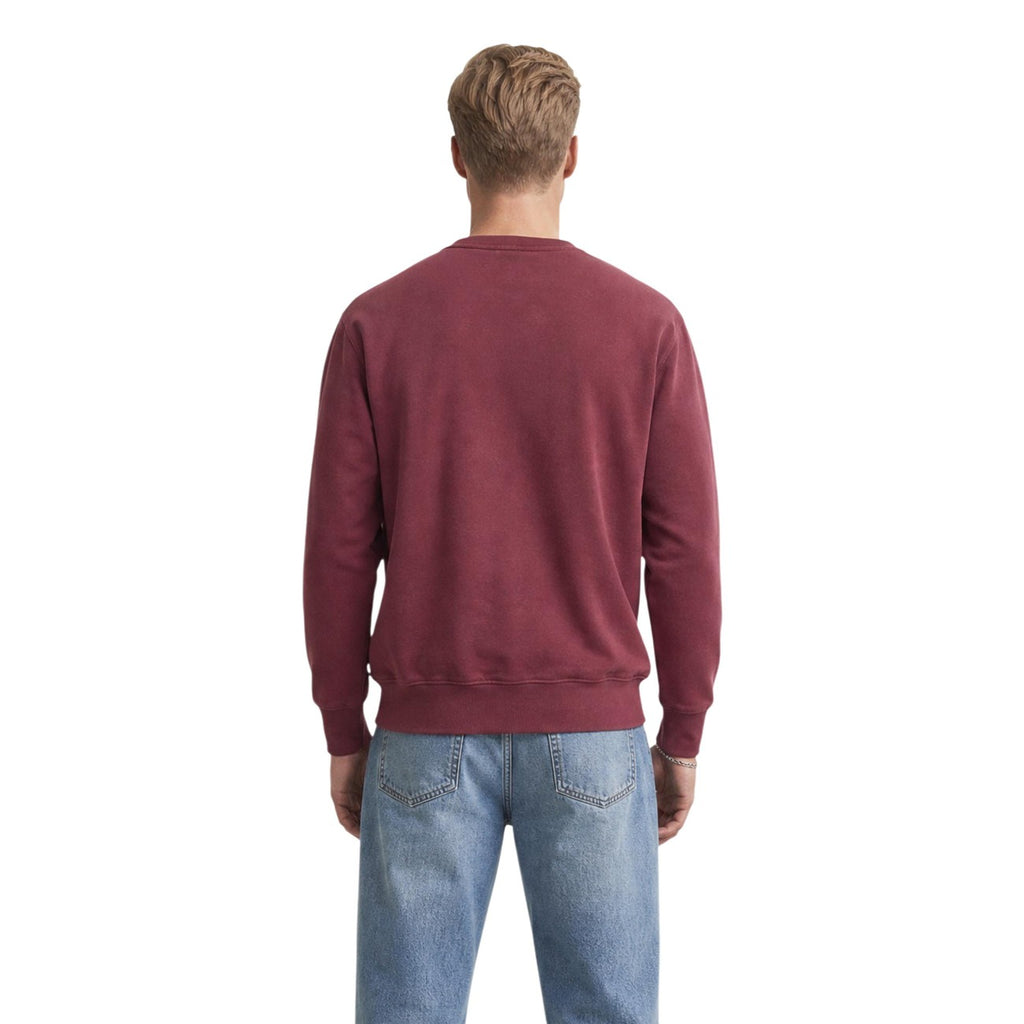 Levi’s — Bordeauxrode herensweater met ronde hals — afbeelding 2