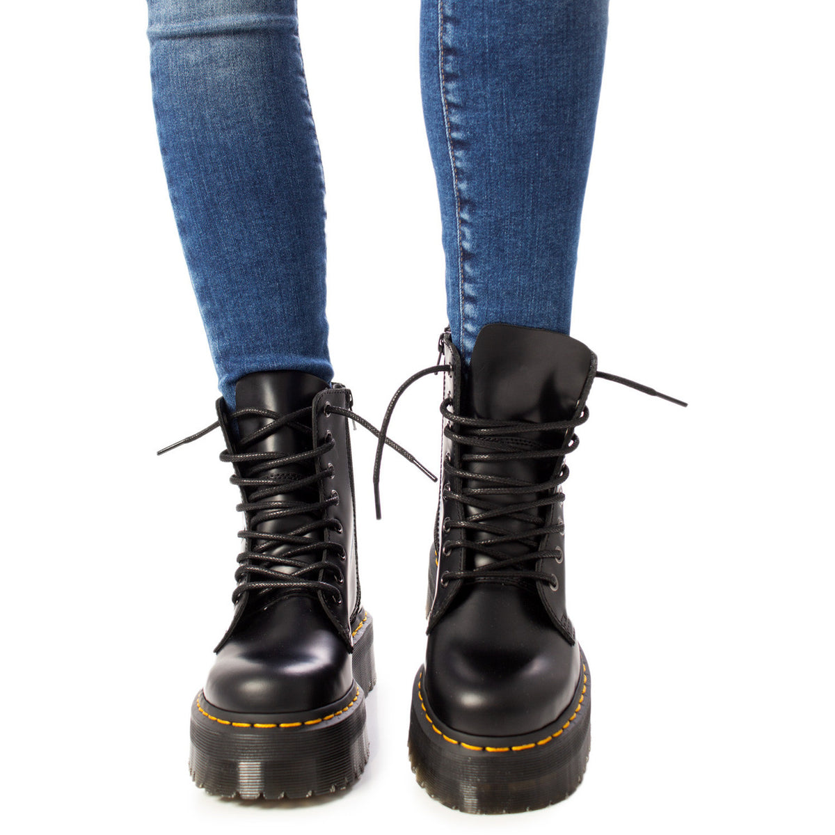 Dr. Martens — Bottes réf. 15265001 en cuir noir femme — vue 2