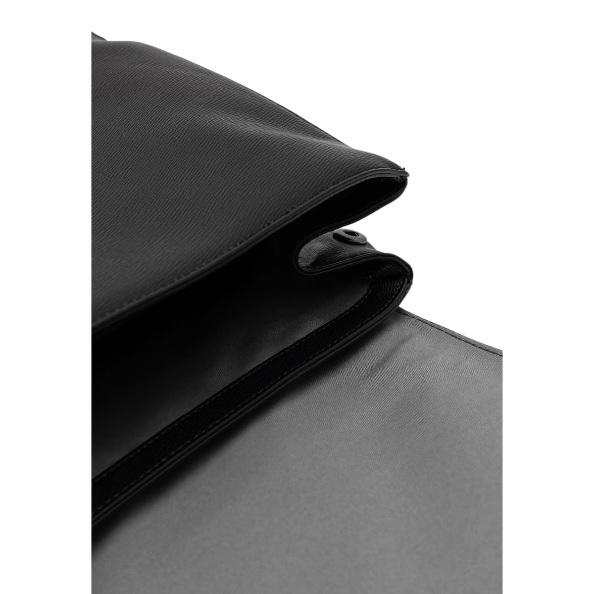 Calvin Klein — Sac noir réf. EMBLEM HW FLAP BACKPACK homme — vue 5