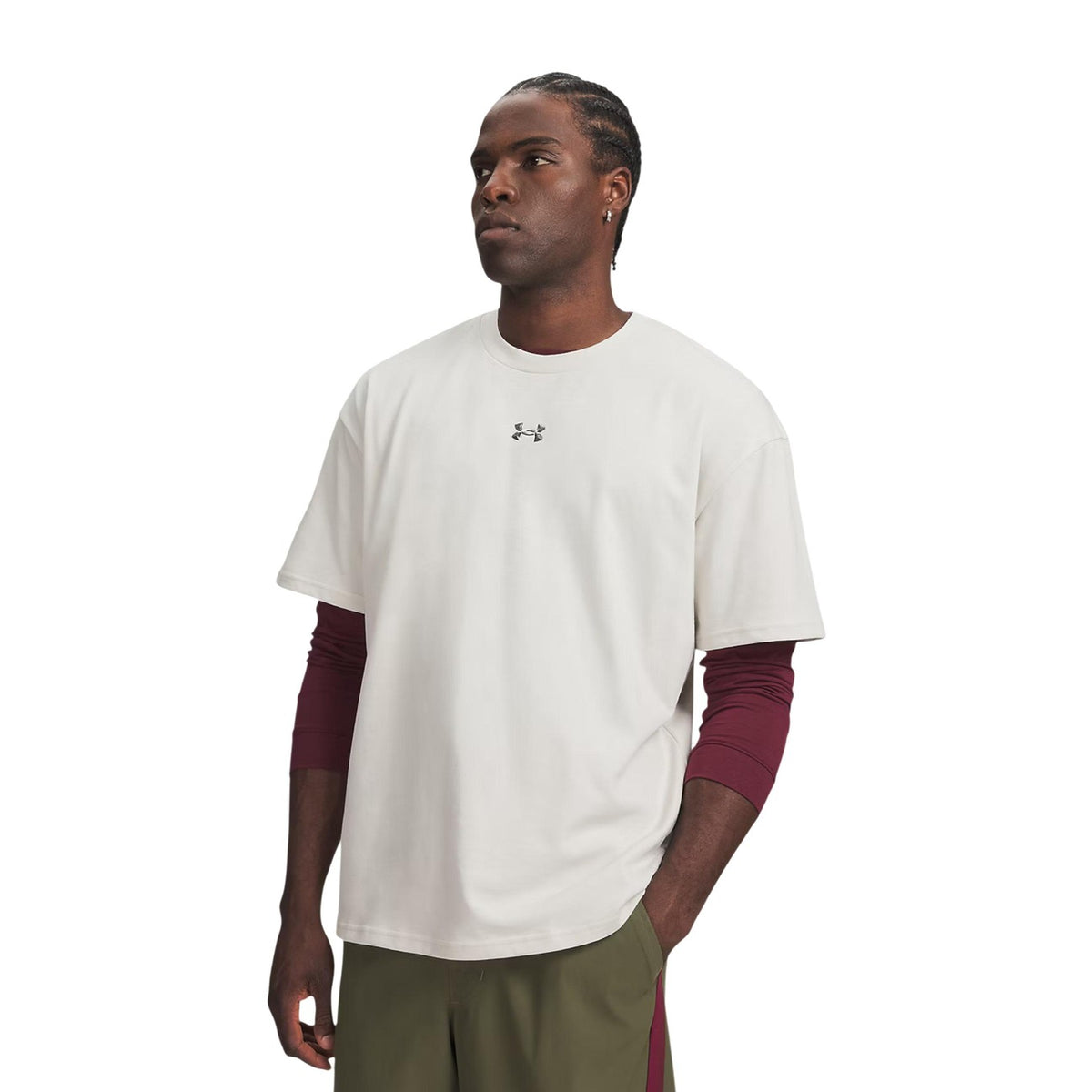 Under Armour — Men's Heavyweight Metal Logo T-shirt beige